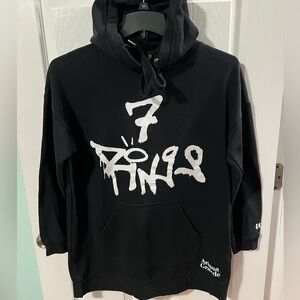 Ariana Grande & H&M 7 Rings Oversized Black Hoodie, Ariana Grande 2019 Merch. S